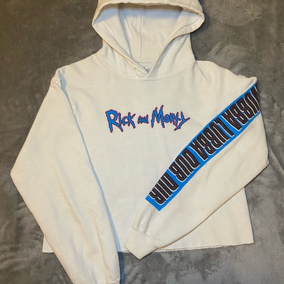 Cropped Rick and Morty Graphic Sweatshirt - Picture 3 of 7